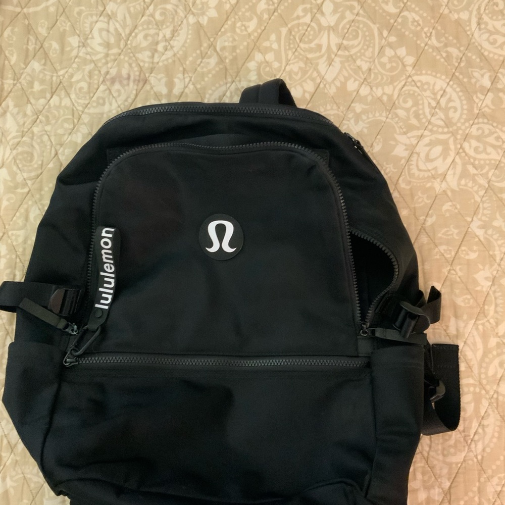 lululemon athletica Men's Backpack in Black